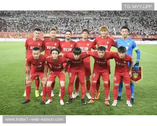 亚冠东西亚区战术风格对比 技术流与身体流碰撞