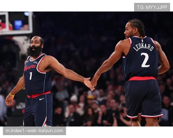 骑士进攻以哈登喂饼阿伦为核心 米切尔无球终结效率升级